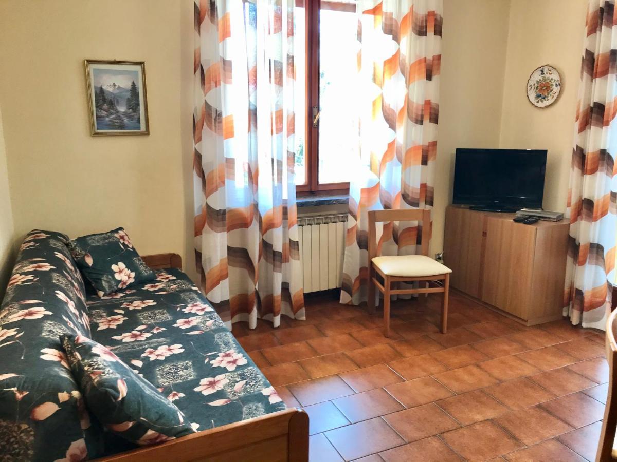 Casa Rosa Apartments Malcesine Exteriör bild