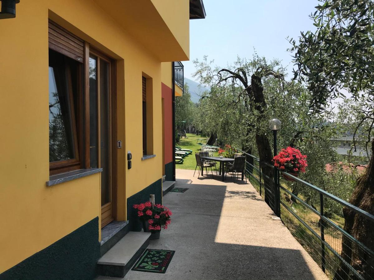 Casa Rosa Apartments Malcesine Exteriör bild